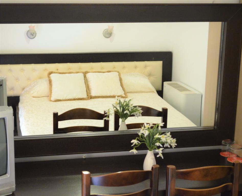 Jb Hotel Saranda Kültér fotó