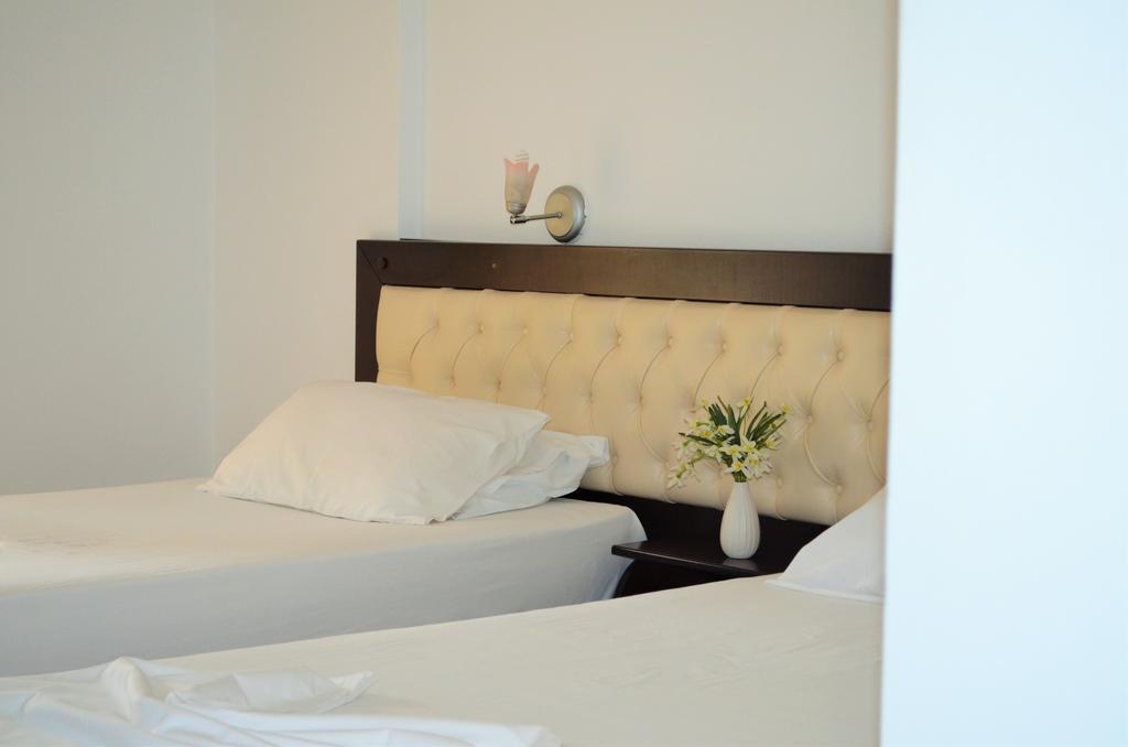 Jb Hotel Saranda Kültér fotó
