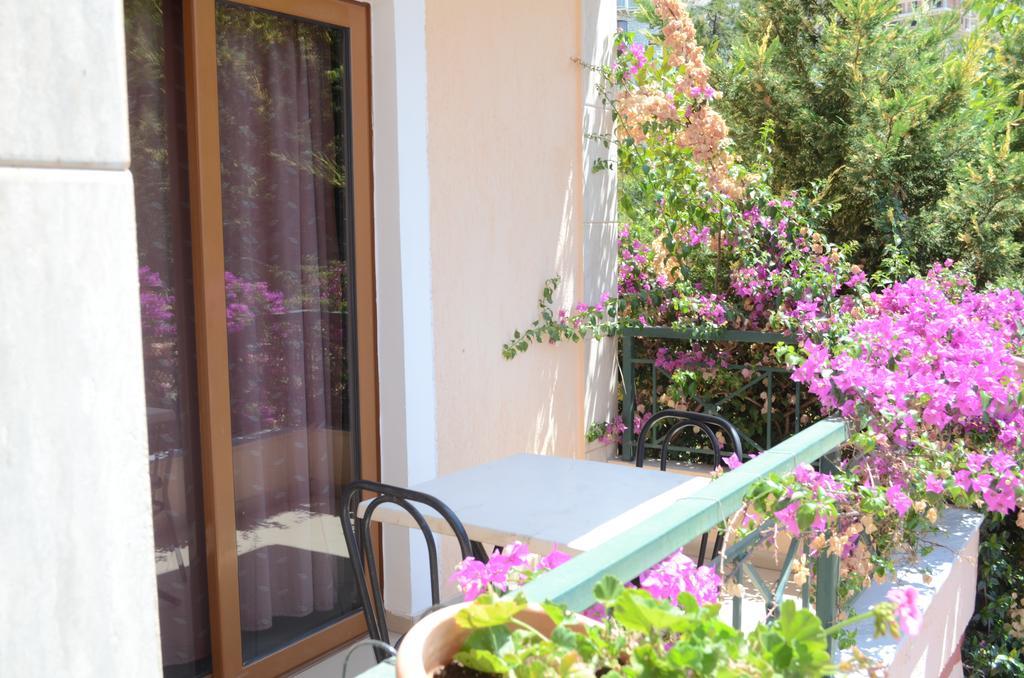 Jb Hotel Saranda Kültér fotó