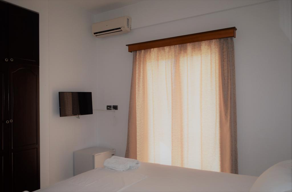 Jb Hotel Saranda Kültér fotó