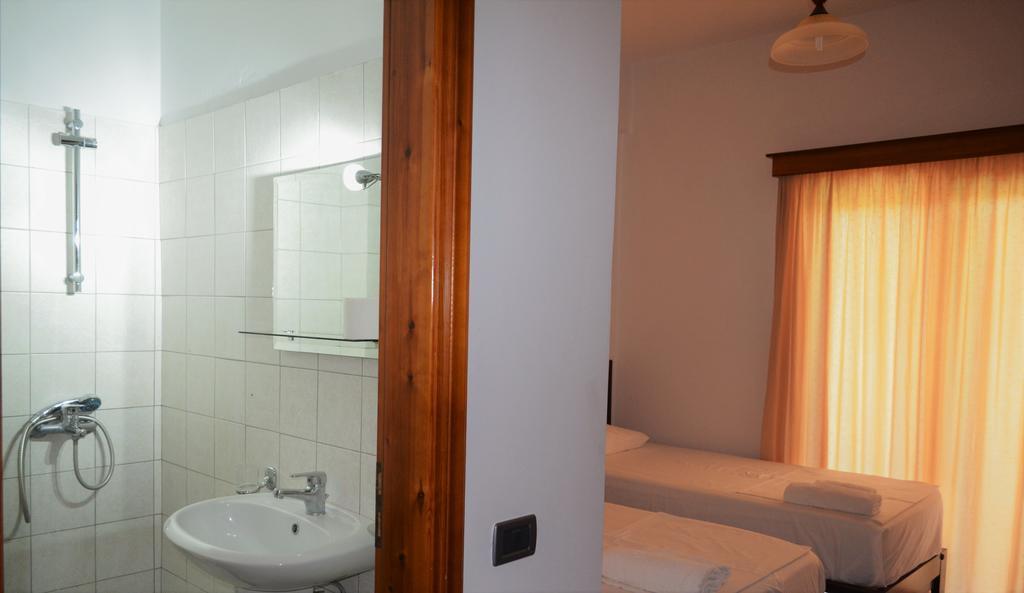 Jb Hotel Saranda Kültér fotó