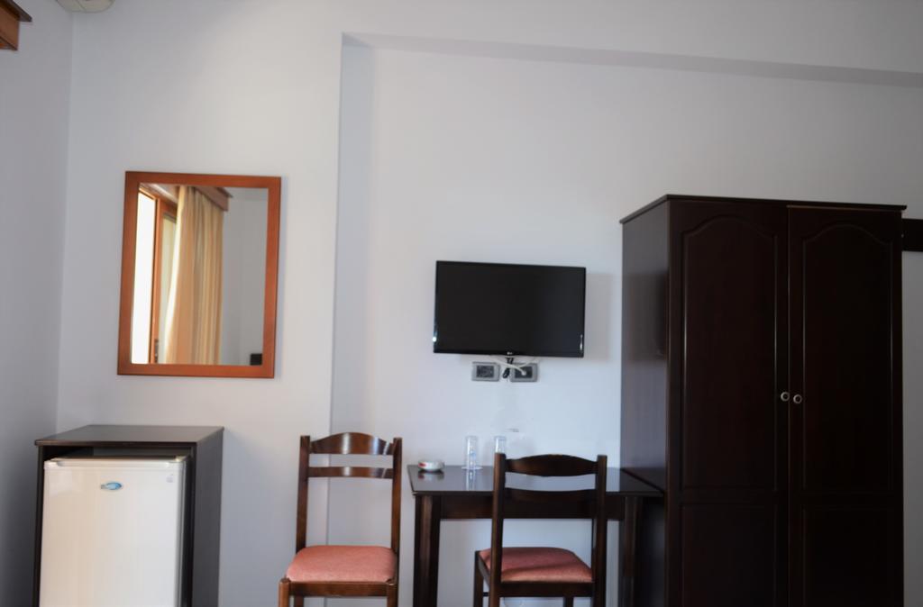 Jb Hotel Saranda Kültér fotó