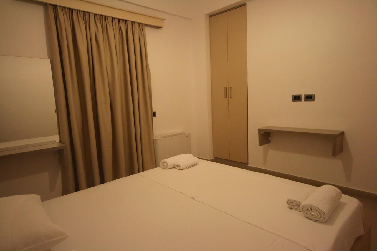 Jb Hotel Saranda Kültér fotó
