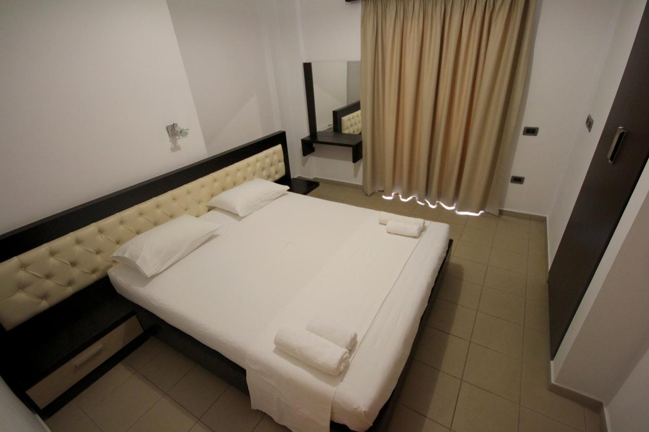Jb Hotel Saranda Kültér fotó