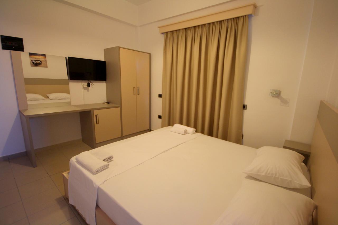 Jb Hotel Saranda Kültér fotó
