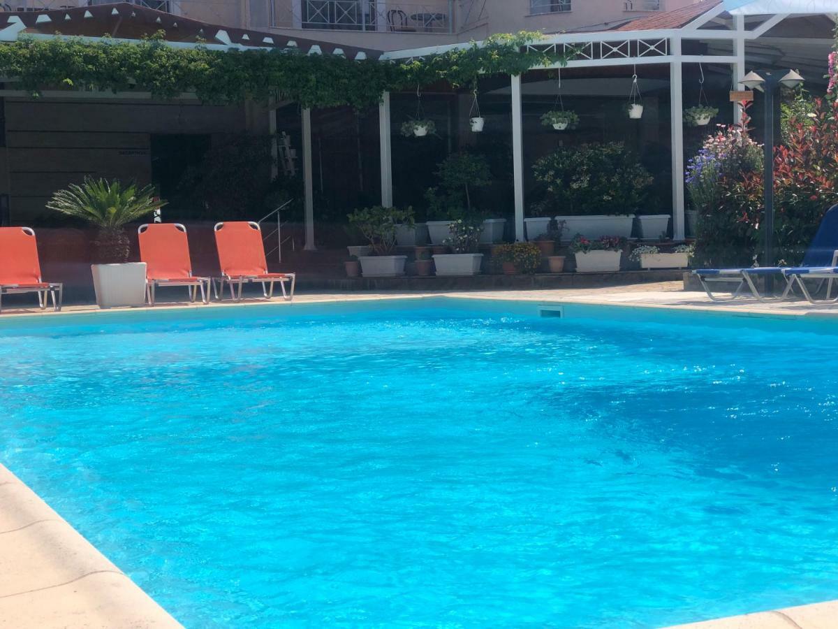 Jb Hotel Saranda Kültér fotó